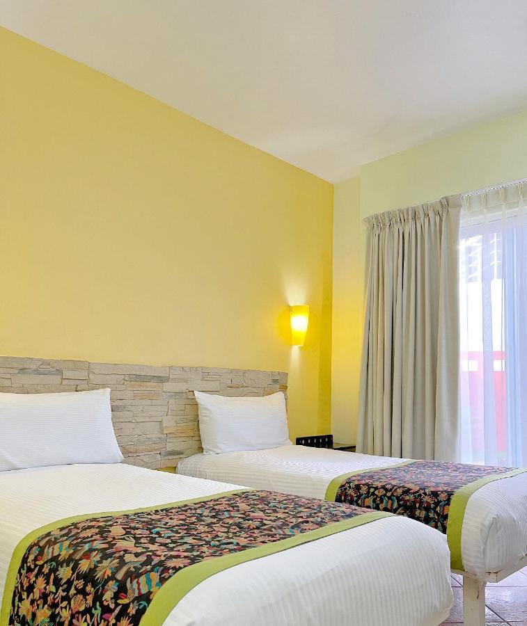 Seven Crown Express & Suites By Kavia Cabo San Lucas Exteriér fotografie