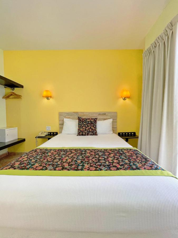 Seven Crown Express & Suites By Kavia Cabo San Lucas Exteriér fotografie