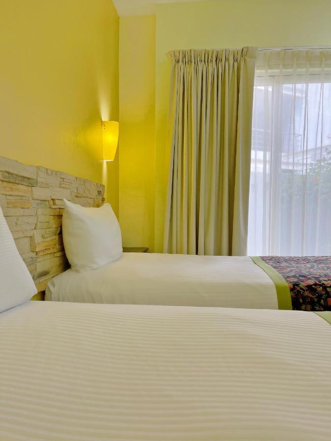 Seven Crown Express & Suites By Kavia Cabo San Lucas Exteriér fotografie