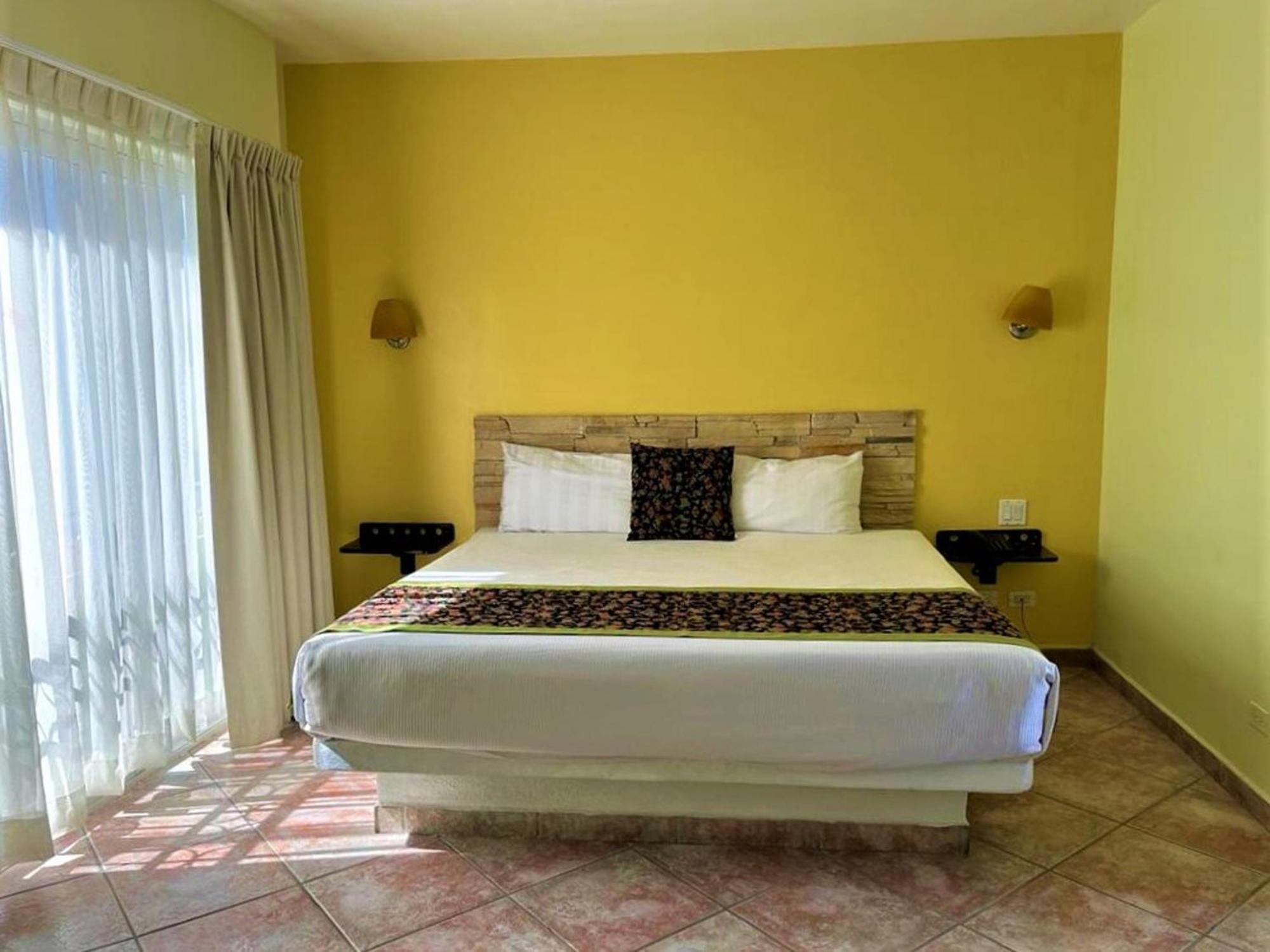 Seven Crown Express & Suites By Kavia Cabo San Lucas Exteriér fotografie
