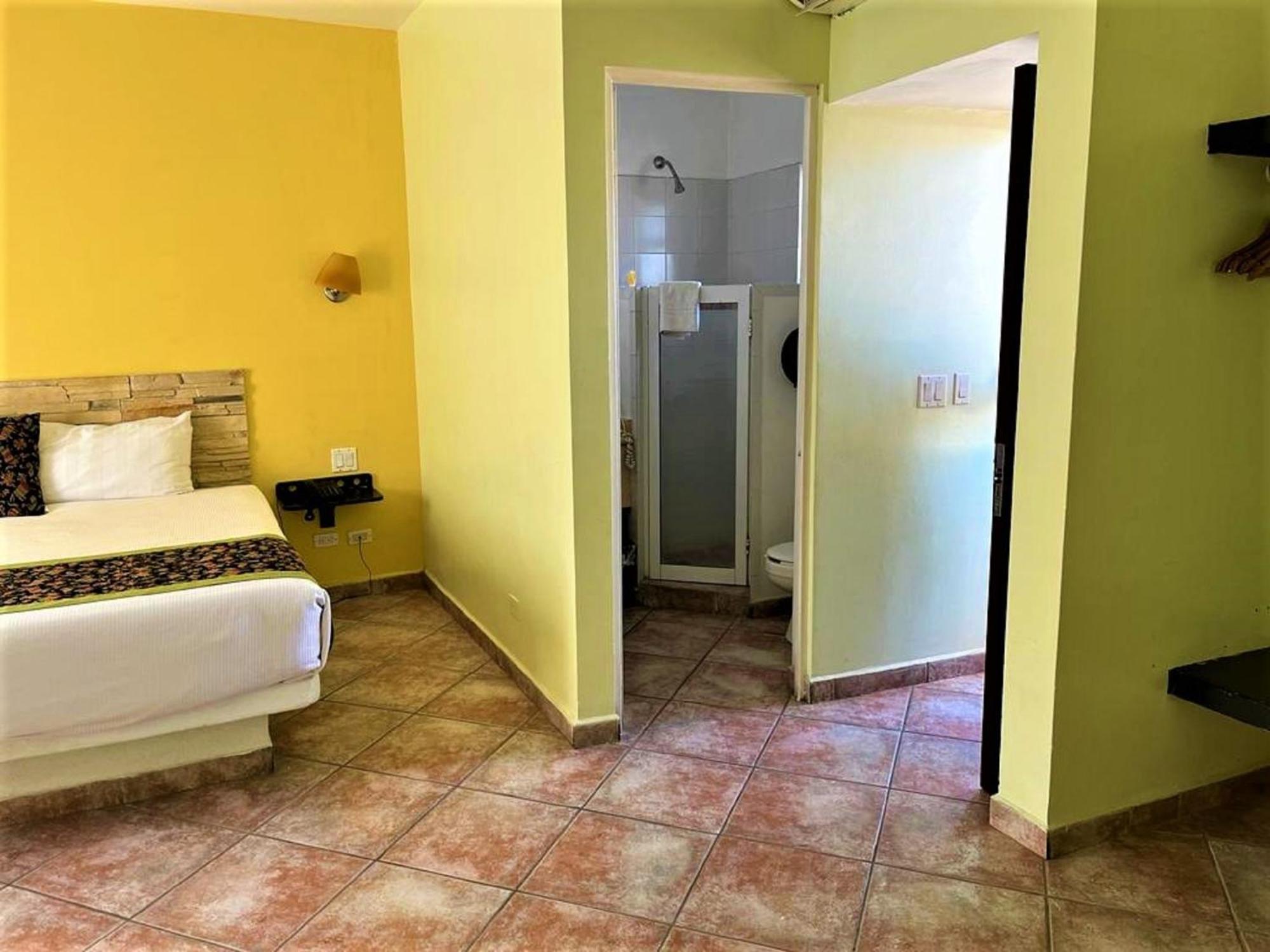 Seven Crown Express & Suites By Kavia Cabo San Lucas Exteriér fotografie