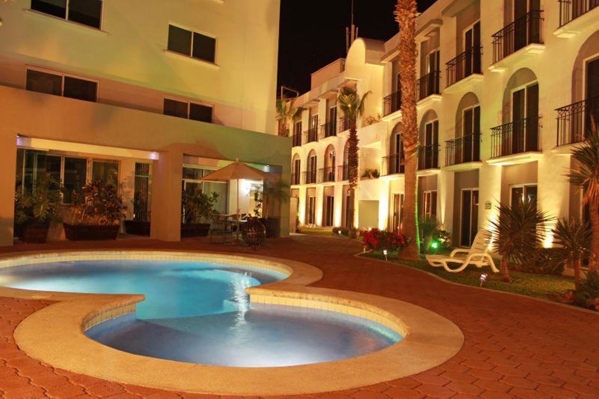 Seven Crown Express & Suites By Kavia Cabo San Lucas Exteriér fotografie